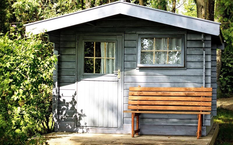 Un abri de jardin de qualité pour un extérieur rangé
