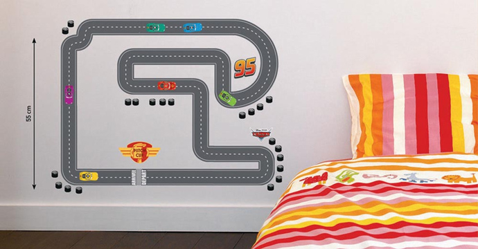 Les techniques de pose sticker - Stickers CARS chambre enfant