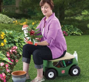 siège pour jardiner avec roulettes